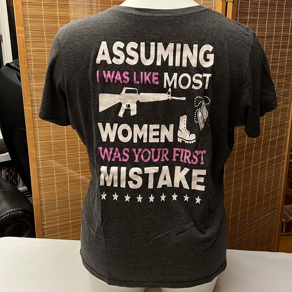 EUC US Woman Veteran T-shirt
